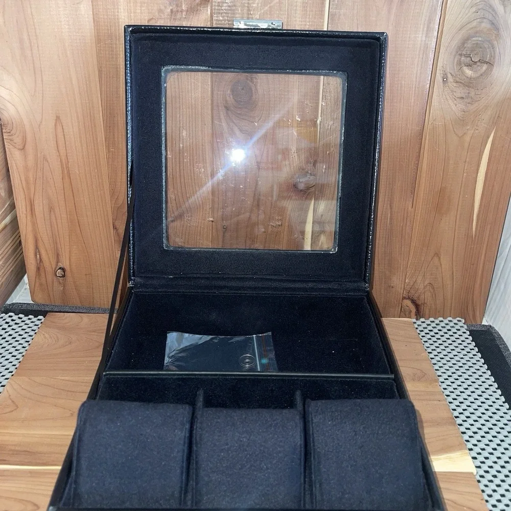 Bey-Berk Black Genuine Leather 3 Watch See Thru Box Locking Clasp Watch Pillows